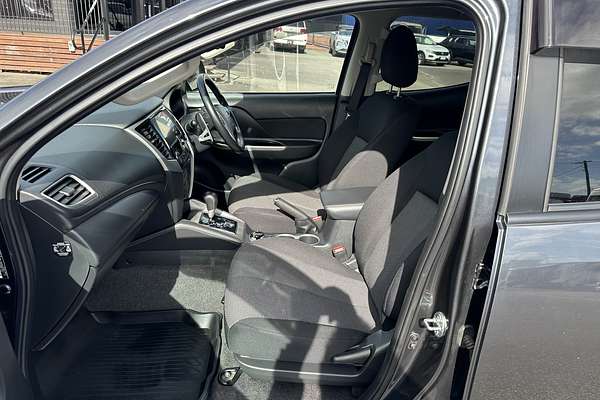 2020 Mitsubishi Triton GLS MR 4X4