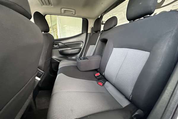 2020 Mitsubishi Triton