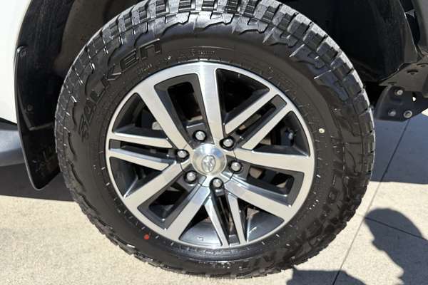 2017 Toyota Hilux SR5 (4x4) GUN126R MY17 4X4
