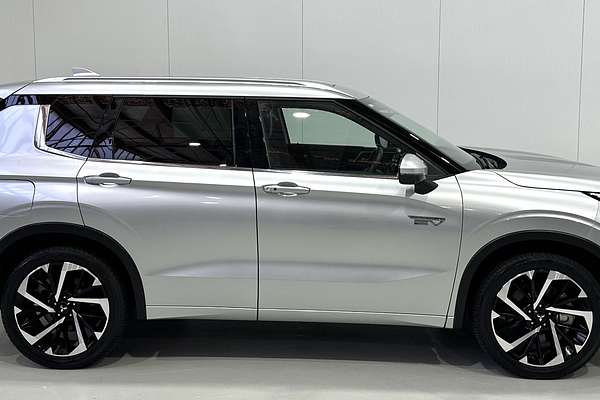 2024 Mitsubishi Outlander PHEV Exceed ZM AWD