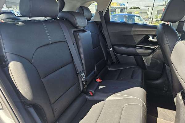 2021 Kia Niro Hybrid Sport DE