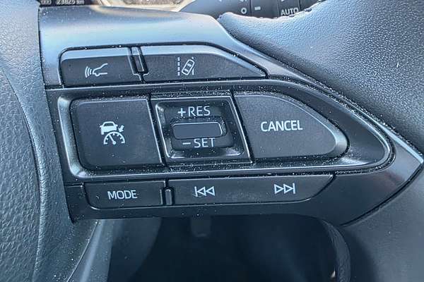 2022 Toyota Yaris HB Hybrid SX Hybrid MXPH10R