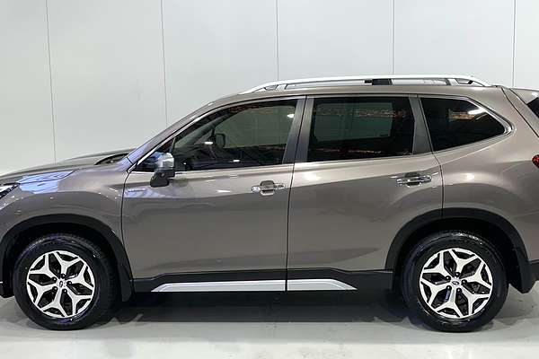 2022 Subaru Forester Hybrid L S5 4X4