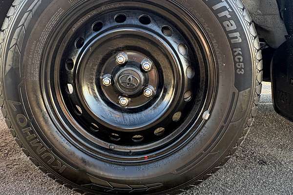 2016 Toyota Hilux Workmate TGN121R Rear Wheel Drive