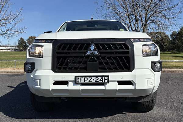 2024 Mitsubishi Triton GLX MV 4X4