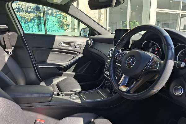 2018 Mercedes-Benz GLA-Class GLA180 X156