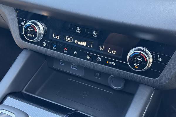 2025 Mitsubishi Outlander PHEV GSR ZM