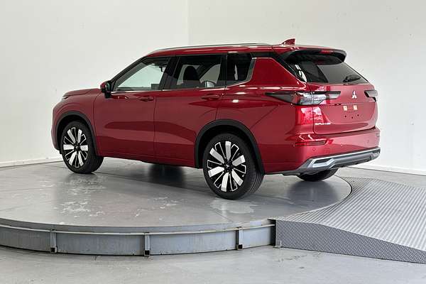 2025 Mitsubishi Outlander Exceed ZM