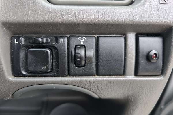 2001 Suzuki Ignis GL RG413