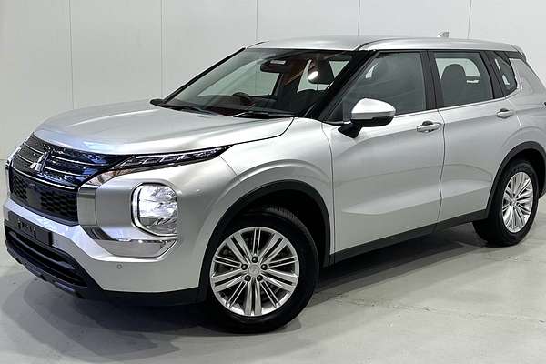 2023 Mitsubishi Outlander ES ZM 2WD