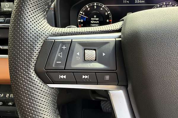 2024 Mitsubishi Outlander Exceed ZM