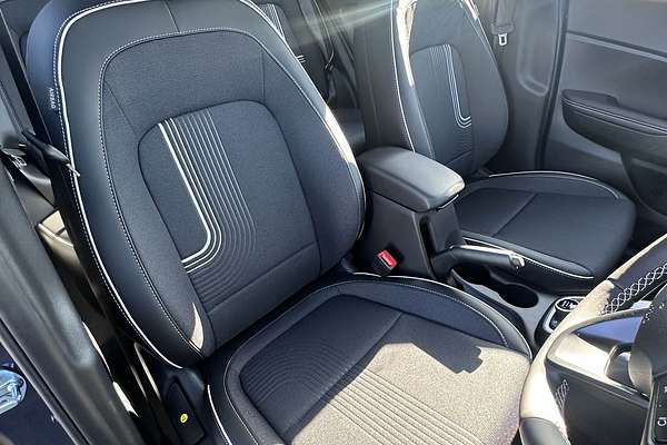 2025 Hyundai Venue Active QX.V5