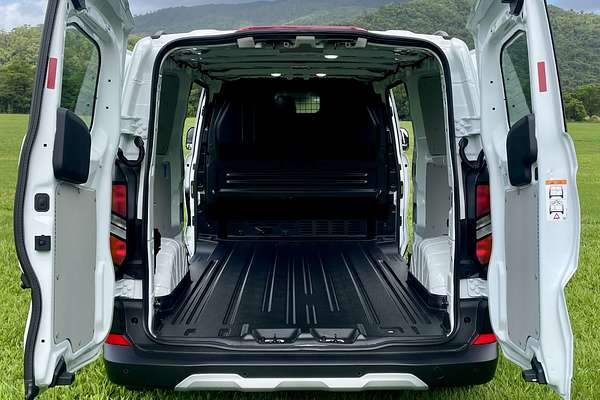 2025 Ford Transit Custom Trail