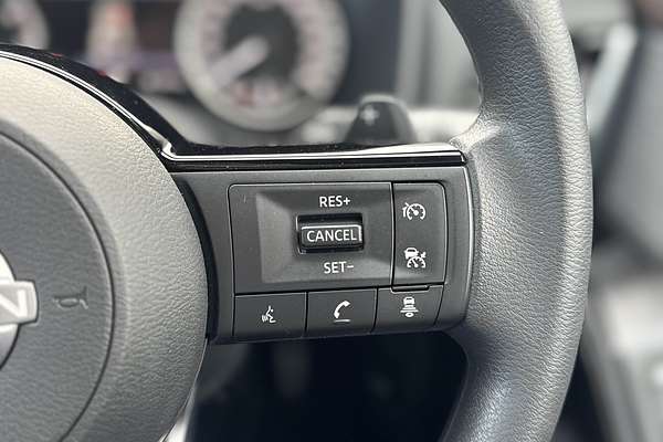 2025 Nissan X-TRAIL ST T33