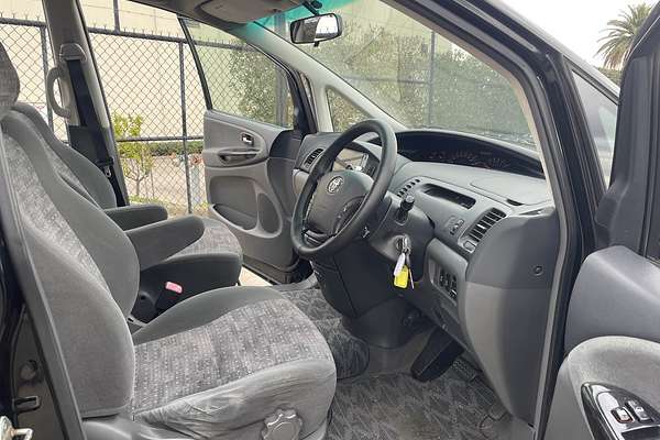 2005 Toyota Estima Aeras