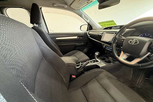 2019 Toyota Hilux SR5 GUN126R