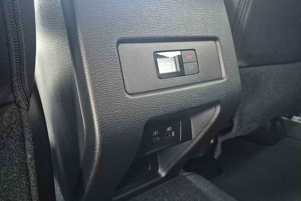 2023 Mitsubishi Outlander Exceed ZM