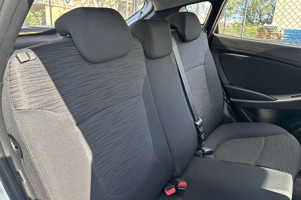 2016 Hyundai Accent Active RB4