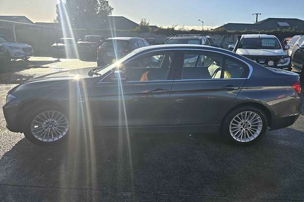 2014 BMW 3 Series 320i F30