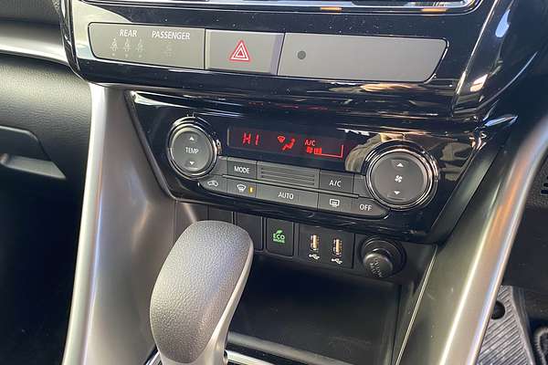 2024 Mitsubishi Eclipse Cross Black Edition YB