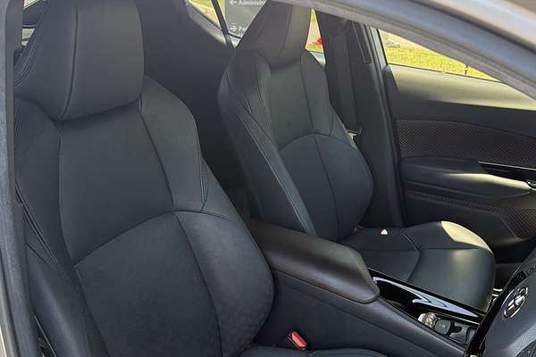 2018 Toyota C-HR NGX10R