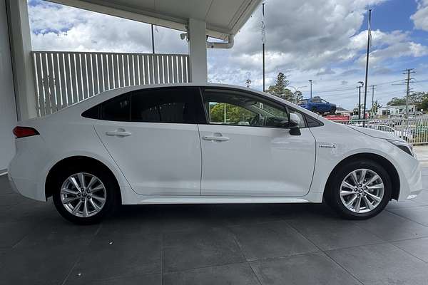 2024 Toyota Corolla SX Hybrid ZWE219R