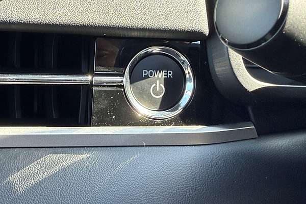 2025 Mitsubishi Outlander PHEV Exceed ZM