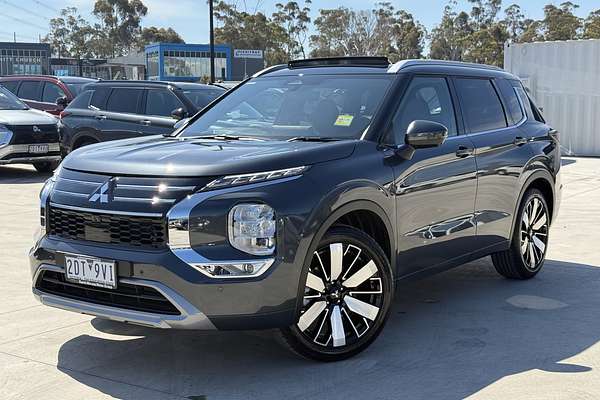 2025 Mitsubishi Outlander Exceed Tourer ZM