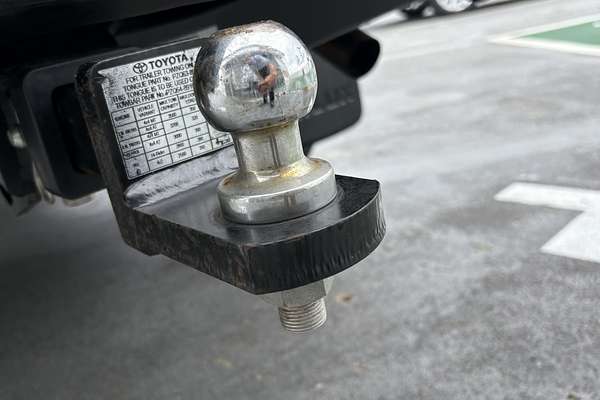 2023 Toyota Hilux SR5 GUN126R 4X4