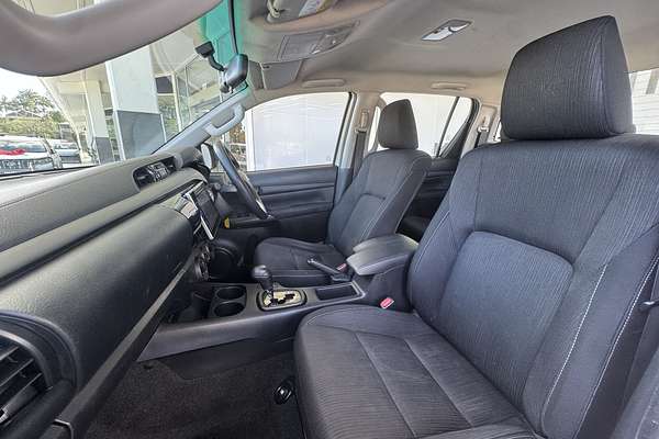 2016 Toyota Hilux SR GUN126R 4X4