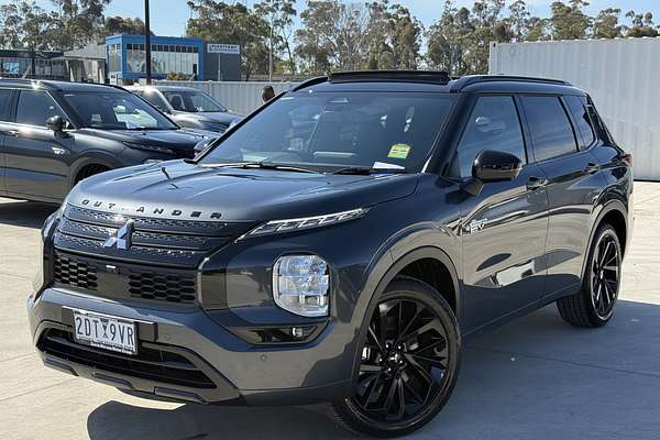 2025 Mitsubishi Outlander PHEV GSR ZM