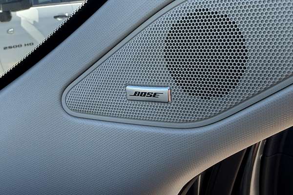 2025 Mitsubishi Outlander PHEV Exceed ZM