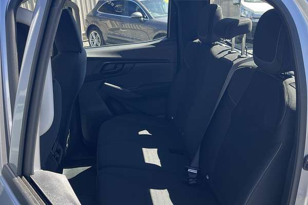 2025 Isuzu D-MAX SX 4X4