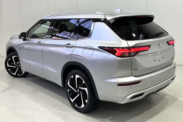 2024 Mitsubishi Outlander PHEV Exceed ZM AWD