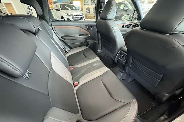 2025 Subaru Forester Hybrid Sport S6