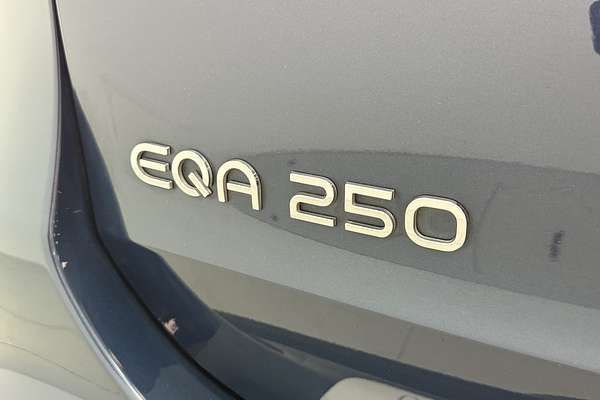 2022 Mercedes-Benz EQA EQA250 H243