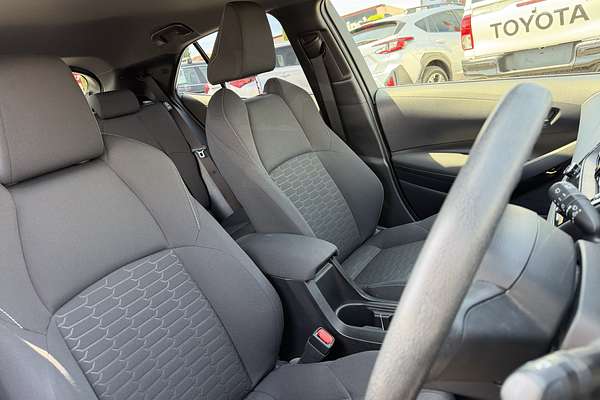 2022 Toyota Corolla Ascent Sport Hybrid ZWE211R