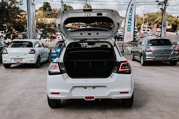 2024 Suzuki Swift Hybrid Plus UZ