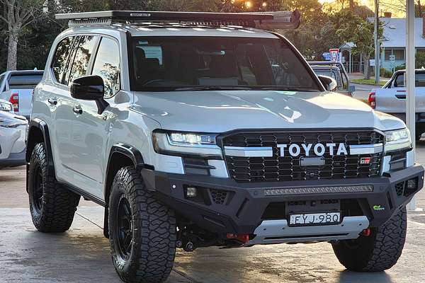 2023 Toyota Landcruiser GR Sport FJA300R