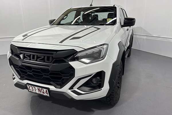2025 Isuzu D-MAX BLADE 4X4
