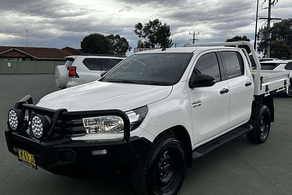 2017 Toyota Hilux SR GUN126R