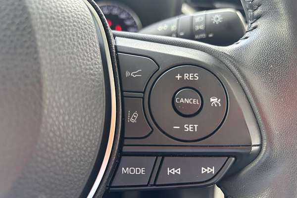 2021 Toyota RAV4 GXL MXAA52R