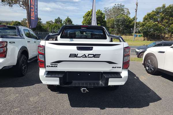 2025 Isuzu D-MAX BLADE 4X4