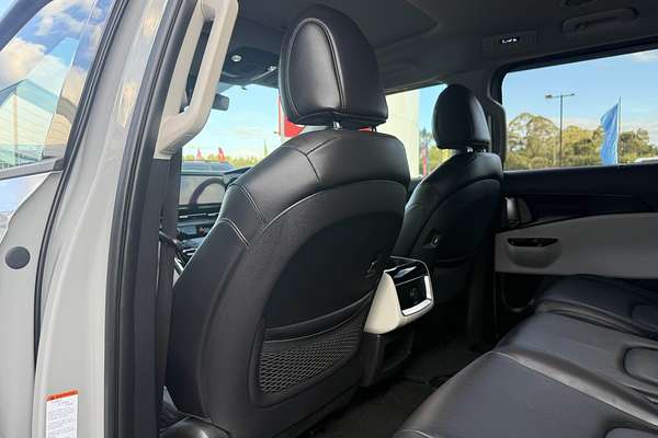 2023 Kia Carnival Special Edition KA4