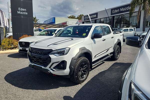 2025 Isuzu D-MAX BLADE 4X4