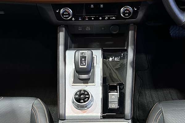 2023 Mitsubishi Outlander PHEV Exceed Tourer ZM AWD