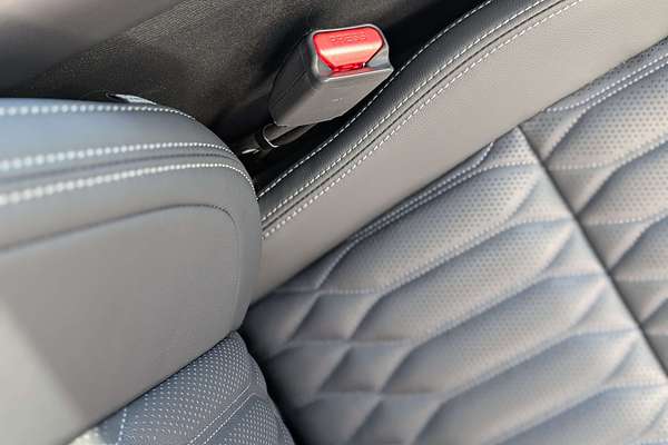 2025 Mitsubishi Outlander Exceed ZM