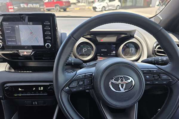 2022 Toyota Yaris HB Hybrid SX Hybrid MXPH10R