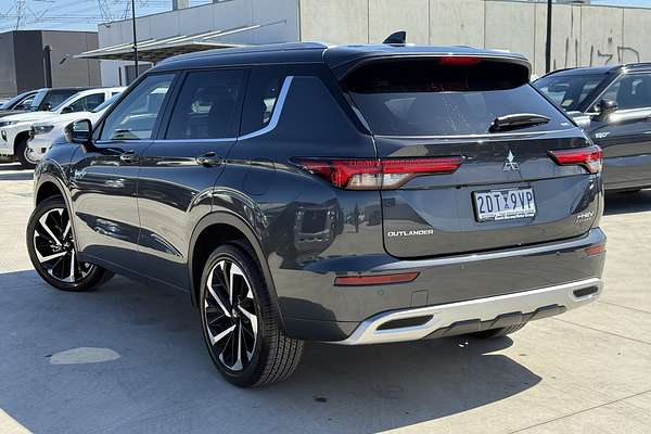 2025 Mitsubishi Outlander PHEV Exceed ZM