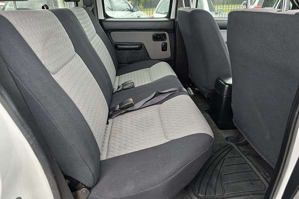 2013 Nissan Navara ST-R (4x4) D22 SERIES 5 4X4